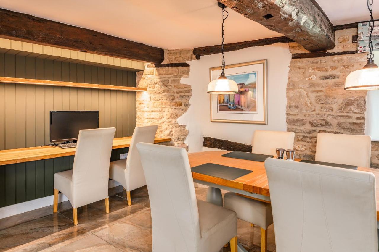 Stylish Central 6 Bedroom Converted Granary Stamford Exterior photo
