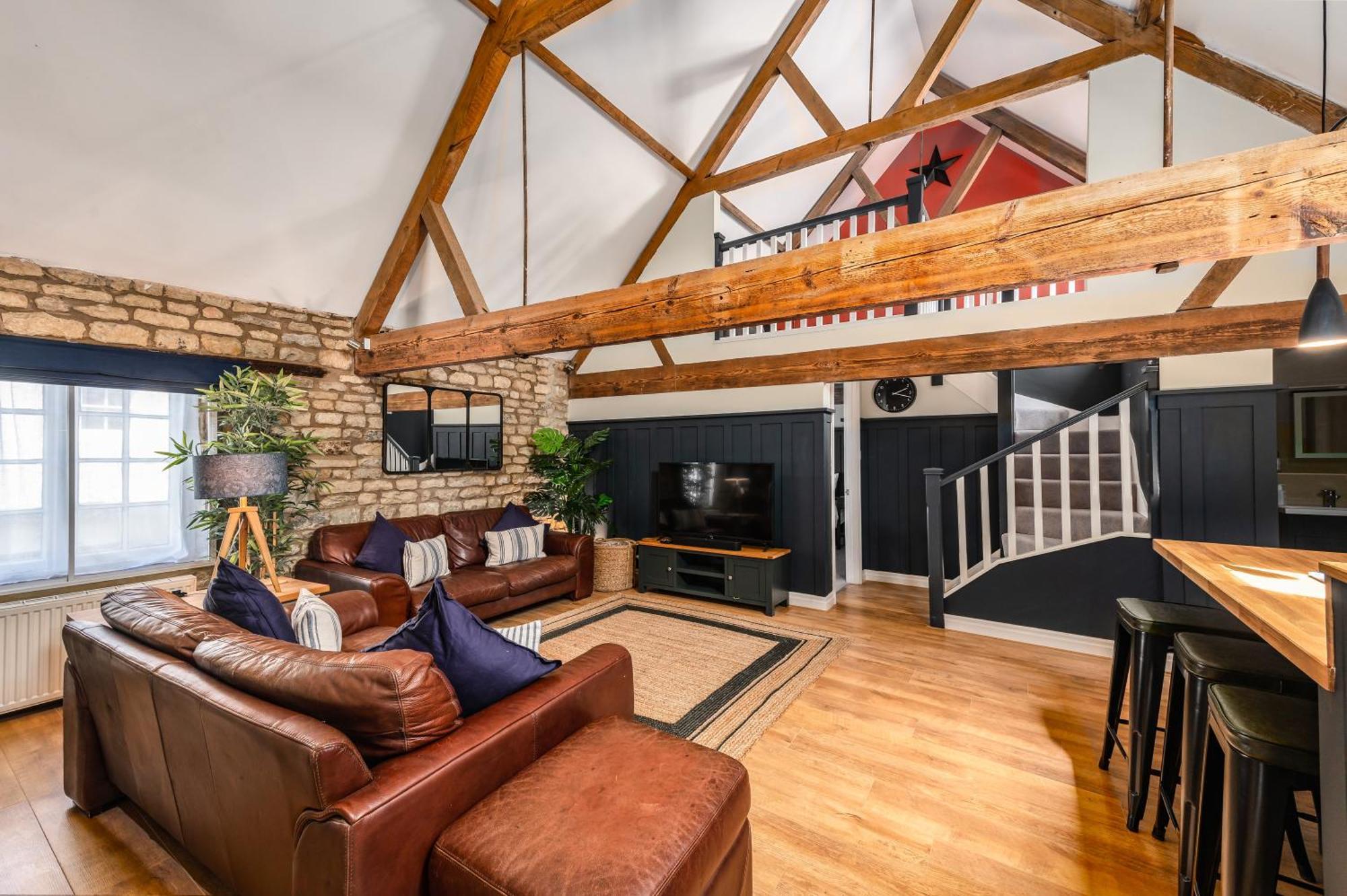 Stylish Central 6 Bedroom Converted Granary Stamford Exterior photo