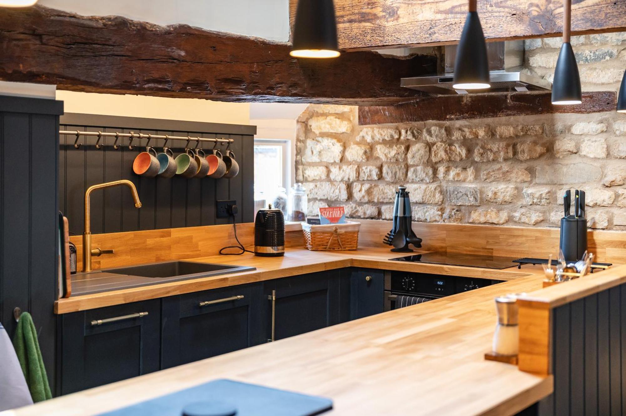 Stylish Central 6 Bedroom Converted Granary Stamford Exterior photo