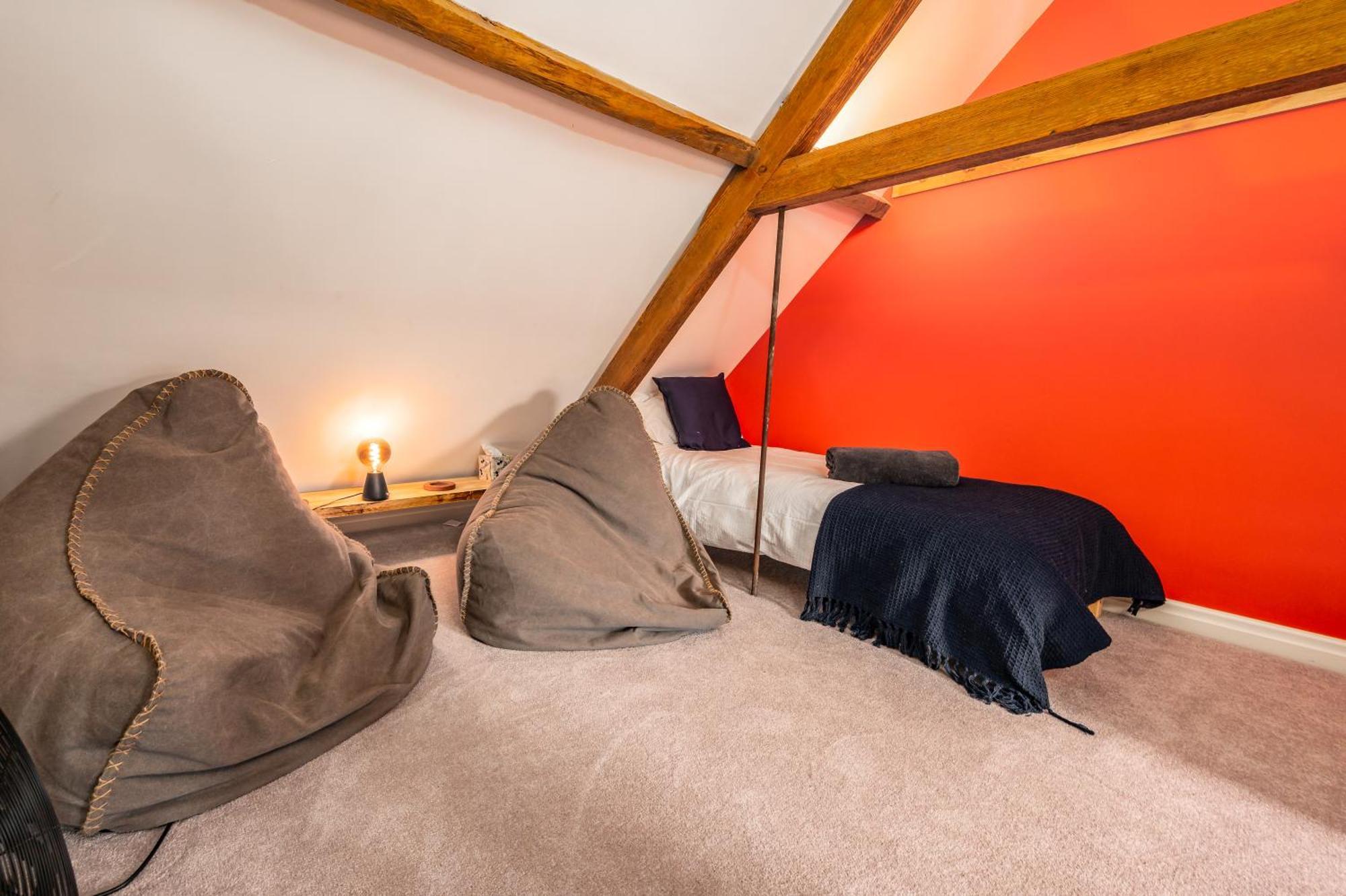 Stylish Central 6 Bedroom Converted Granary Stamford Exterior photo