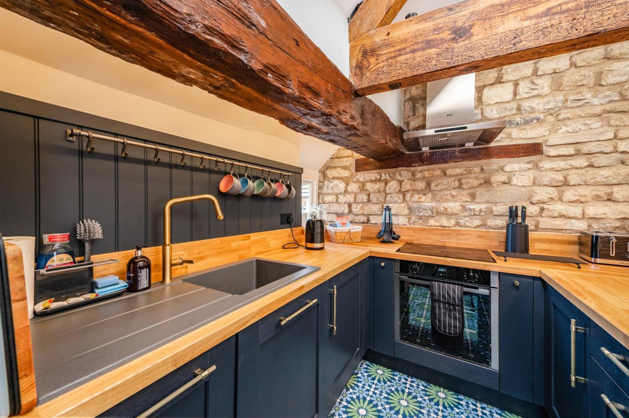 Stylish Central 6 Bedroom Converted Granary Stamford Exterior photo
